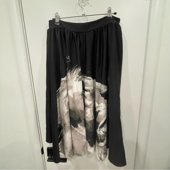 Blackmilk x Lora Zombie The King and The Princess Pocket Midi Skirt - Picture 3 of 4
